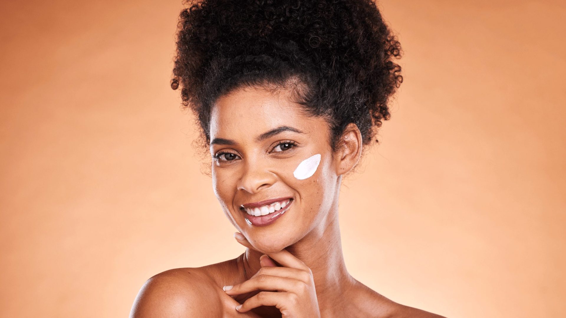 Best Moisturizers For Oily And Acne-Prone Skin - The Alcyone